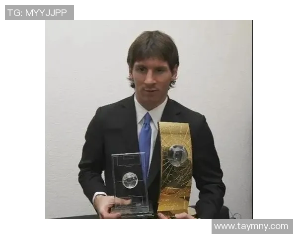 历史足球明星球员的辉煌成就与传奇故事回顾 历史足球明星球员的辉煌成就与传奇故事回顾