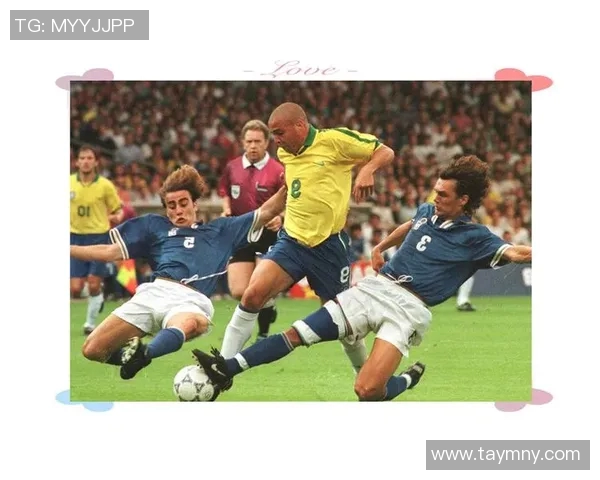 足球明星入场时的经典动作瞬间回顾与精彩图片展示