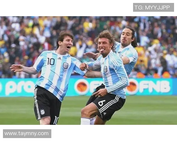 追忆上世纪荷兰足球明星的辉煌岁月与传奇故事