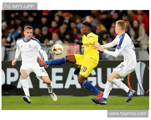 基铺迪纳摩迎战巴塞罗那争夺欧战资格的关键对决