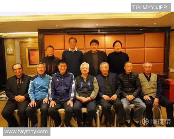 广州足球教练的成长之路与青训体系的未来发展探讨